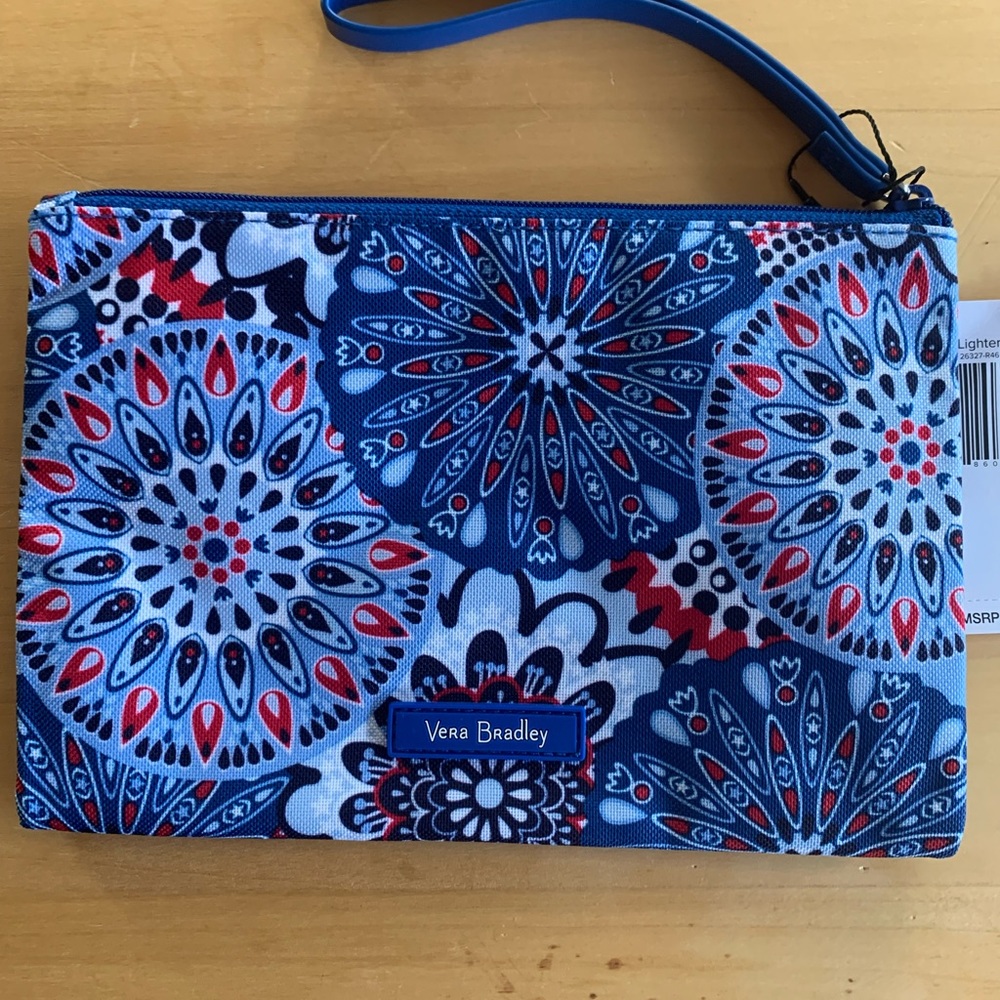 Vera Bradley Wristlet Fireworks Medallion